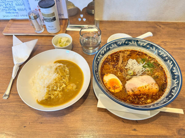 「冬季限定やんちゃみそらーめん改とハーフカレーセット」@中華そば 政次郎の写真