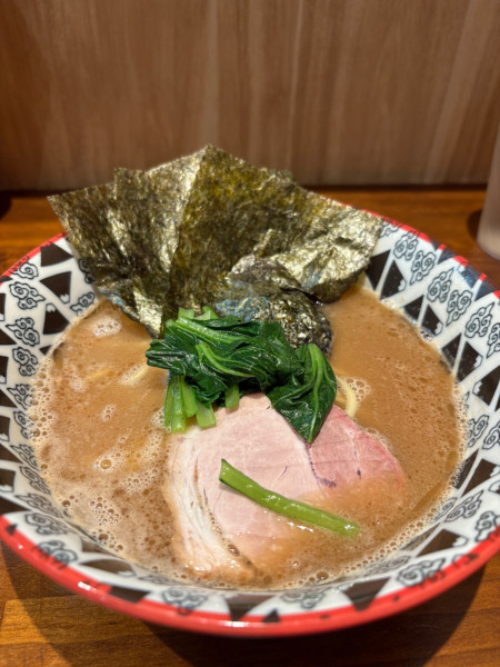 「ラーメン➕ライス食べ放題 1000円」@家系ラーメン いんなみ家の写真