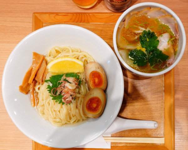 「【和渦グループ】特製昆布水つけ麺 塩＋アサヒ生ジョッキ缶」@ラーメンWalkerキッチンの写真