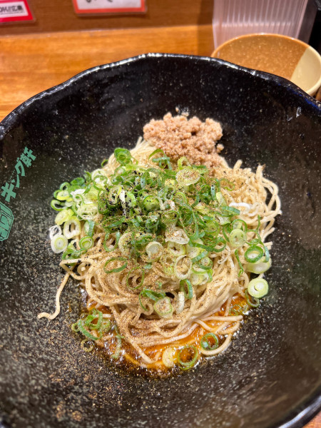 「汁無しタンタン麺2辛 ゆで卵 ライス付」@汁なし担担麺専門 キング軒 神田スタンドの写真