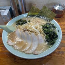 ネギチャーシュー中盛り ほうれん草