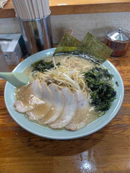 「ネギチャーシュー中盛り ほうれん草」@ラーメンショップ 足利50号店の写真