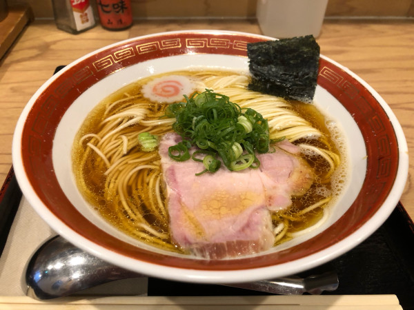 「極上煮干し一番出汁らーめん」@瀬戸内食堂 ねいろ屋の写真
