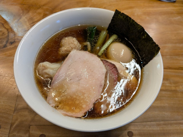 「手打ち特中華そば1,400円」@白河手打中華そば  一番いちばんの写真