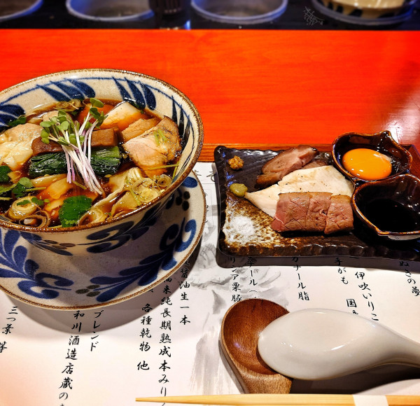 「特製中華そば 醤油」@中華そば 鴨福の写真