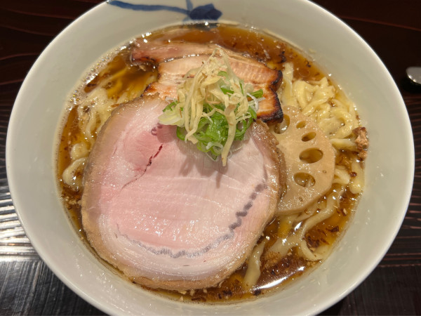 「生姜そば 中太手もみ麺」@麺 みつヰの写真