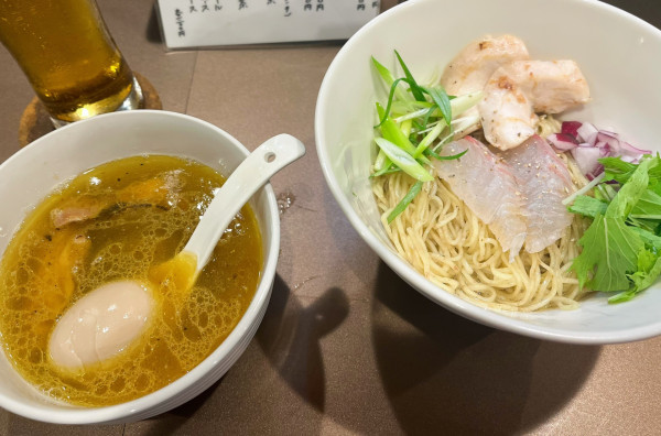 「限定 帆立と昆布締め真鯛の塩つけ麺➕鶏飯」@麺処 まがり鶏の写真