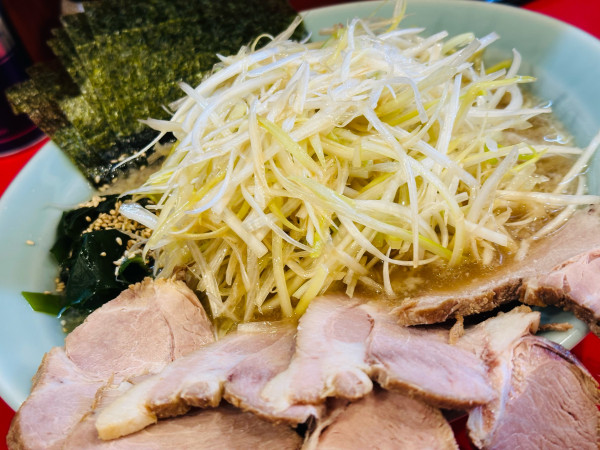 「ネギチャーシューメン 他 1,350円」@ラーメンショップ小池 大島本店の写真