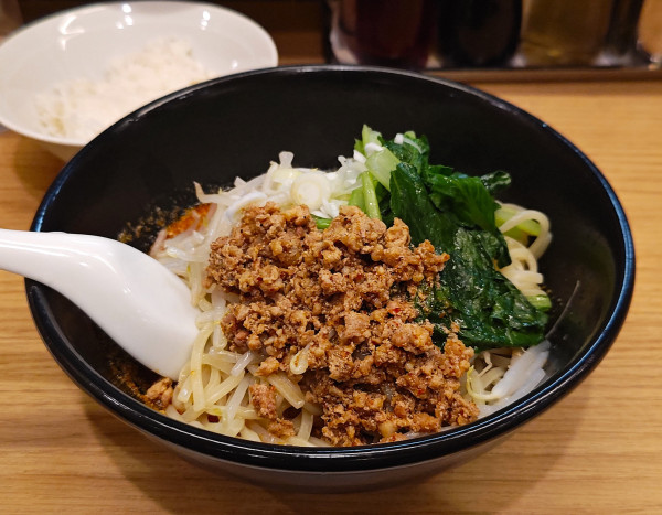 「汁無し担々麺+半ライス」@豊洲らーめんの写真