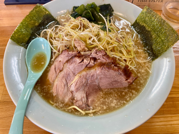 「ネギチャーシュー麺 中盛  ネギダブル」@ラーメンショップ 深谷川本店の写真