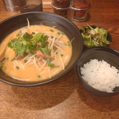 タイ料理 ジャンピーの画像