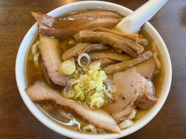 「チャーシューめん メンマまし」@手打らーめん 玄の写真