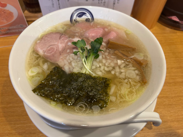 「塩らーめん(900¥)」@らーめん 一葉の写真