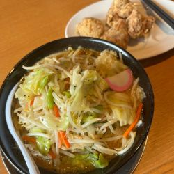 味噌タンから大盛り　1290円