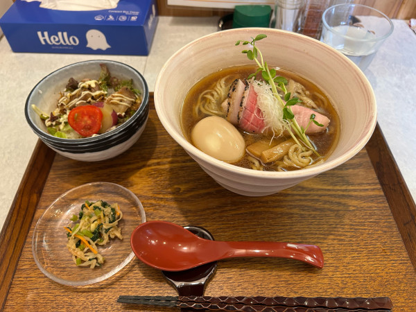 「麦右衛門中華そば(麺大盛)＋おまかせごはん」@中華そば 麦右衛門の写真