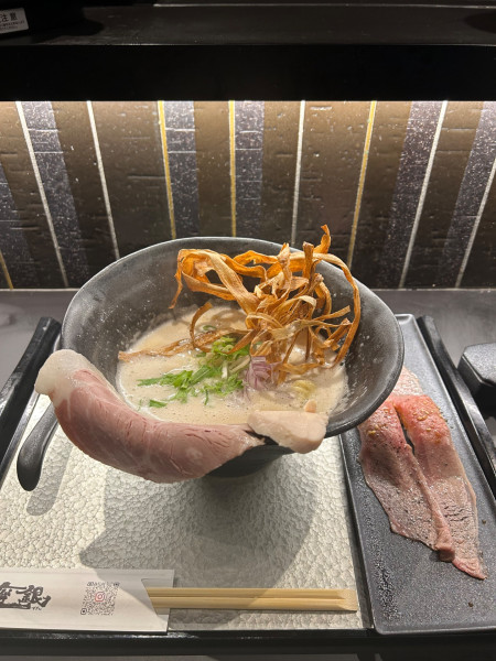 「鶏SOBA      肉寿司」@鶏soba座銀 横浜西口店の写真