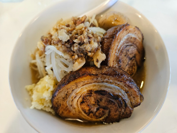 「特製豚ラーメン」@中華そば イチラクの写真