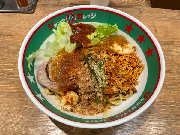 「チリトマト冷やしまぜそば（期間限定）」@ジャンクガレッジ 狭山店の写真