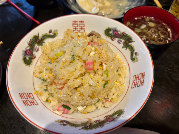 「チャーハン850円+カレーラーメン950円 他」@麺酒場 丸勝の写真