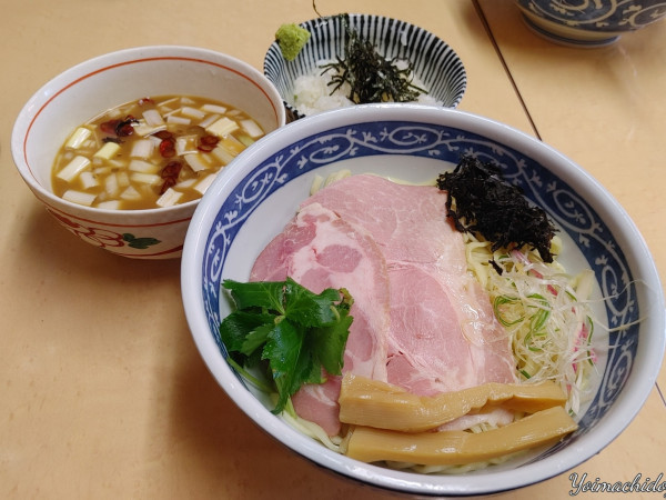 「冷やし烏賊わたつけ麺（1,100円）、めし割（140円）」@中華そば よしかわの写真