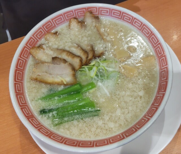 「塩とんこつラーメン」@幸楽苑 寒河江店の写真