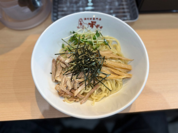 「油そば(並盛)800円」@ずずず 2号店の写真