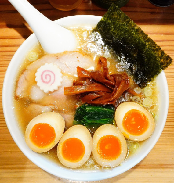 「しおラーメン＋味玉W＋コエド毬花」@オランダ軒の写真