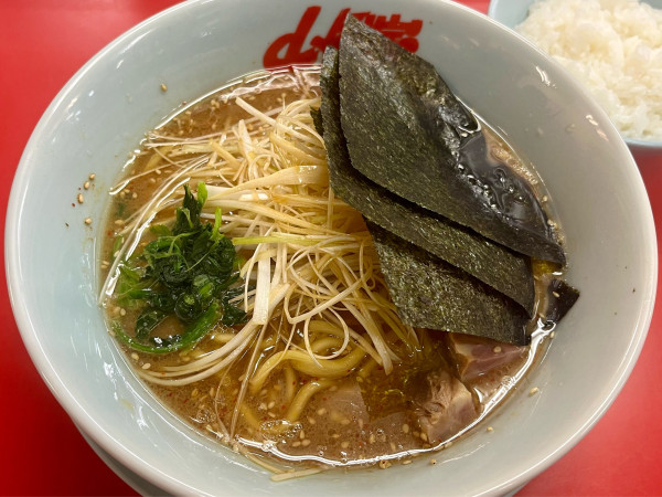 「味噌ネギラーメン」@ラーメン山岡家 春日部店の写真