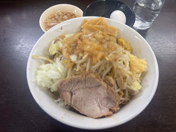 「ガリバタ油そば」@ラーメンどでん 大宮店の写真