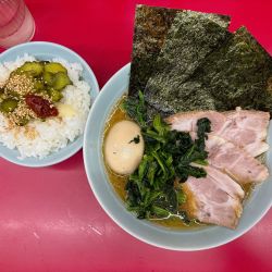 武将らーめん(並):1,250円、ごはん:100円