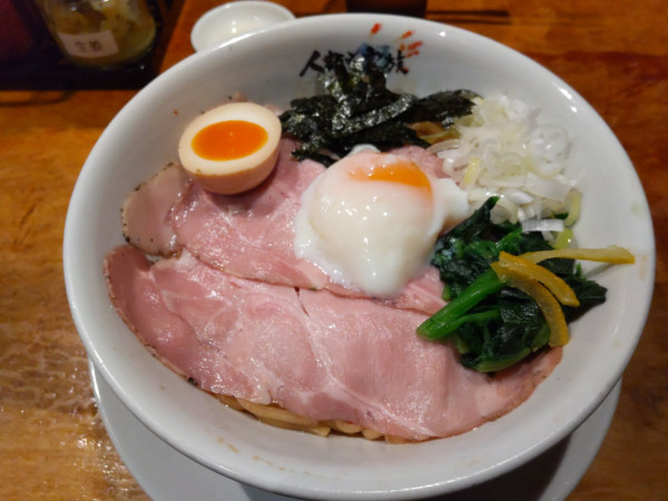 「まぜそば 大盛(無料)＋温泉玉子」@人類みな家族 恵比寿本店の写真