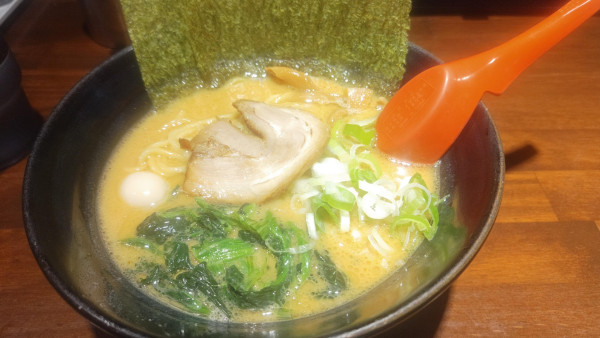 「しょうゆラーメン」@ゴル麺 センター南店の写真