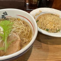 天然塩ラーメン 焼き飯セット