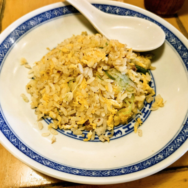 「タンタン麺＋ランチ炒飯」@中国ラーメン 揚州商人 第二産業南中野店の写真