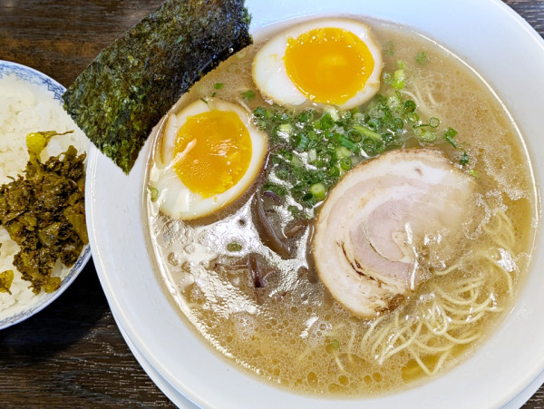 「煮たまごらーめん+小ライス」@一心の写真