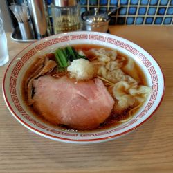 ワンタン麺¥950