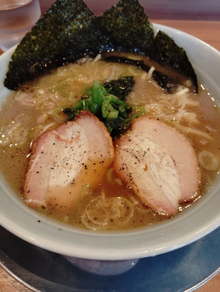 「横浜家系ラーメン 藤崎家」@らあめん花月嵐 甲府住吉店の写真