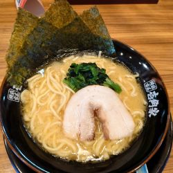 家系ラーメン並 壱角家 ふじみ野店