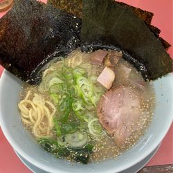 塩ラーメン690円コロチャーCP海苔5枚CP