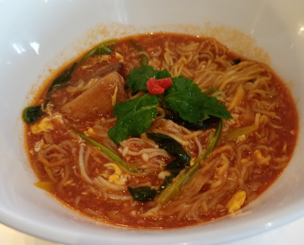 「トマトスープ麺　1,600円」@蓮花の写真