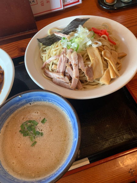 「濃厚牛骨白湯つけ麺」@煮込み食堂 まるしばの写真