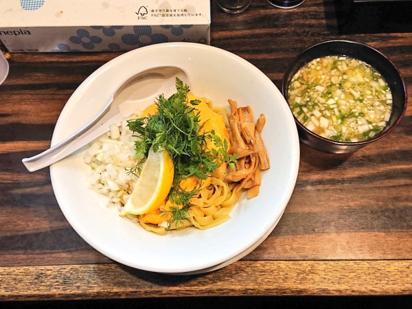 「濃厚エビまぜそば、など」@稲荷屋の写真