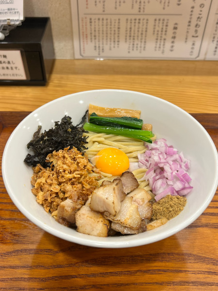 「豚魚まぜそば」@麺道 ひとひらの写真