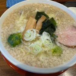 わんたん麺　1100