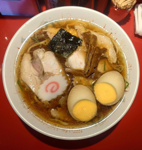 「チャーシュー麺+味玉（1050円）」@マルフル食堂 市役所通り店の写真