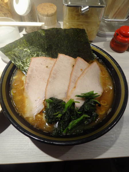 「ラーメン500円濃多 大盛100円ネギ和風100円 他」@横浜家系ラーメン てつ家の写真