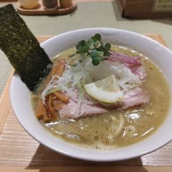 濃厚牡蠣らぁ麺