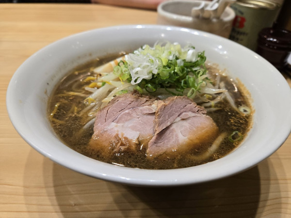 「醤油らーめん」@三ん寅の写真