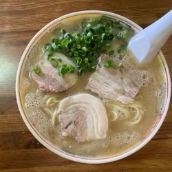 ラーメン750円