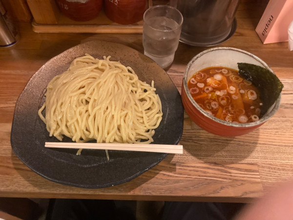 「辛味つけ麺 中盛り ¥980」@つけ麺屋 やすべえ 赤坂店の写真